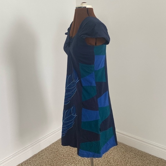 LEOPARDS and Roses CottonDress - Picture 3 of 9